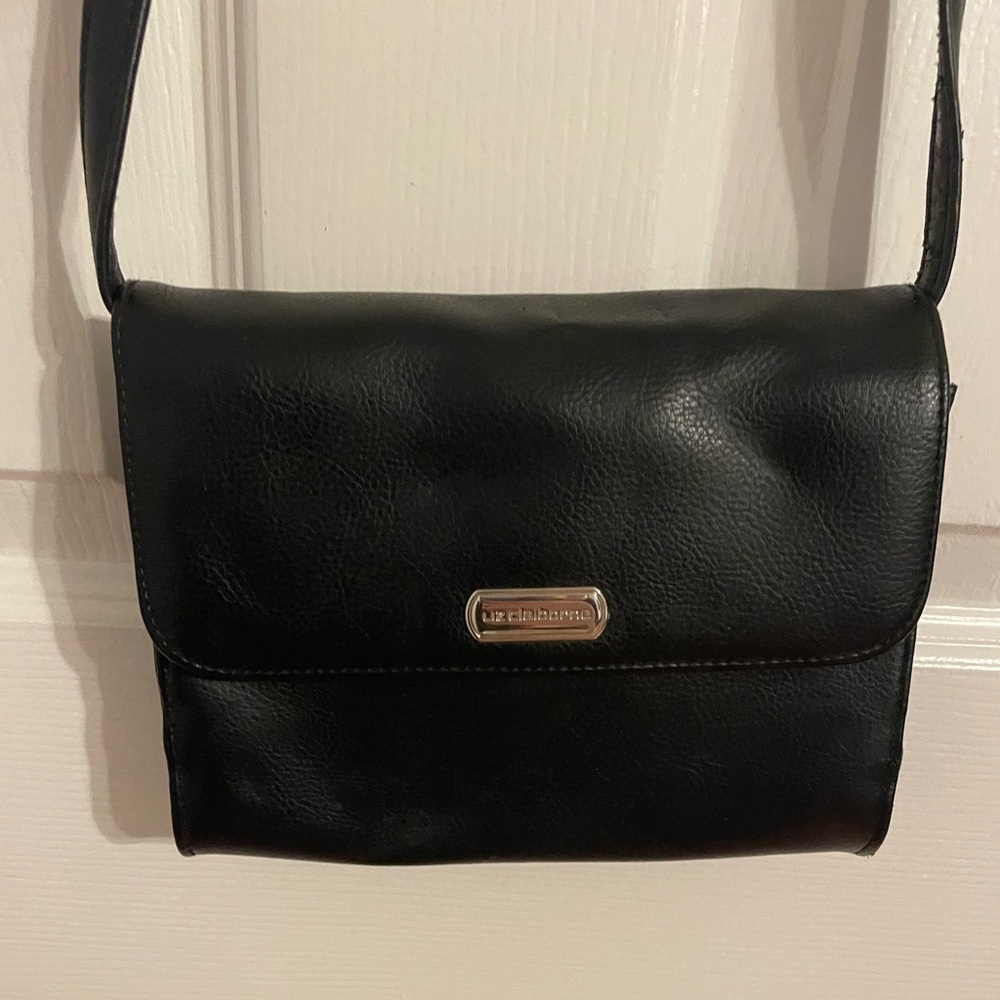 Black Liz Claiborne crossbody classic purse
